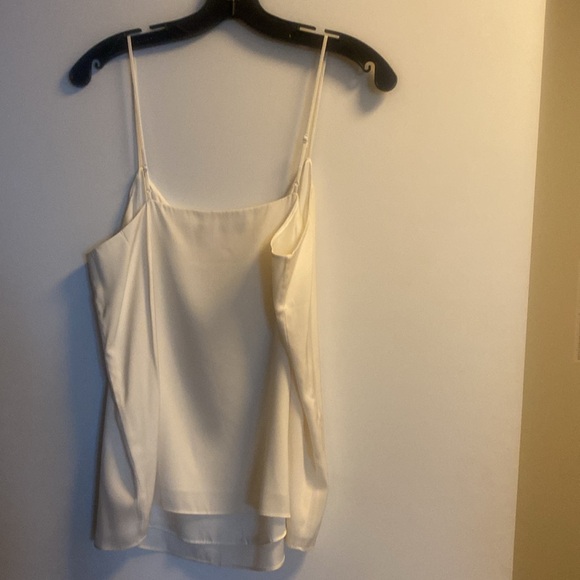 Quince Ivory Washable Stretch Silk V-Neck Cami Medium - Never worn - Picture 2 of 10